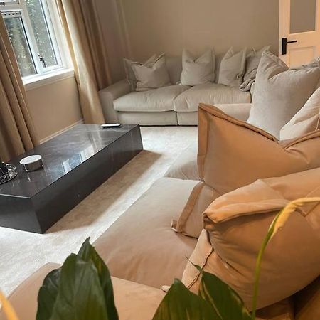 Newly Refurbished Apartment, Near Station & River London Exterior photo